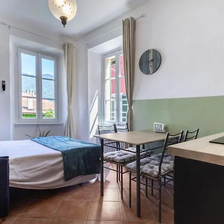 Apartamento Rifugio Vista Montagne - Parcheggio Privato E A 500m Cernobbio